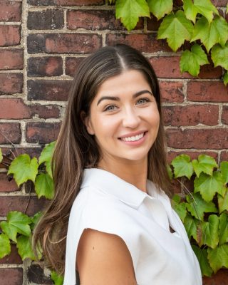 Christina Smith Headshot